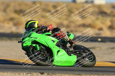 media/Nov-17-2024-CVMA (Sun) [[1fec520723]]/Race 17-Amateur Supersport Middleweight/